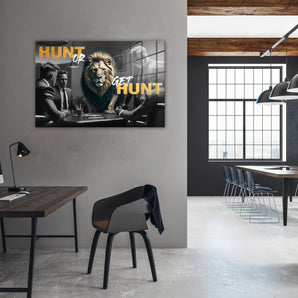 Glasbild - Hunt or get Hunt - Lion