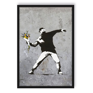 Poster im Rahmen - Vermummter Mann wirft Blumen