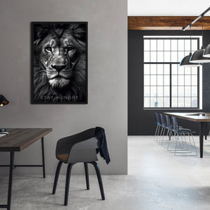 Poster im Rahmen - Stay Hungry - Proud Lion